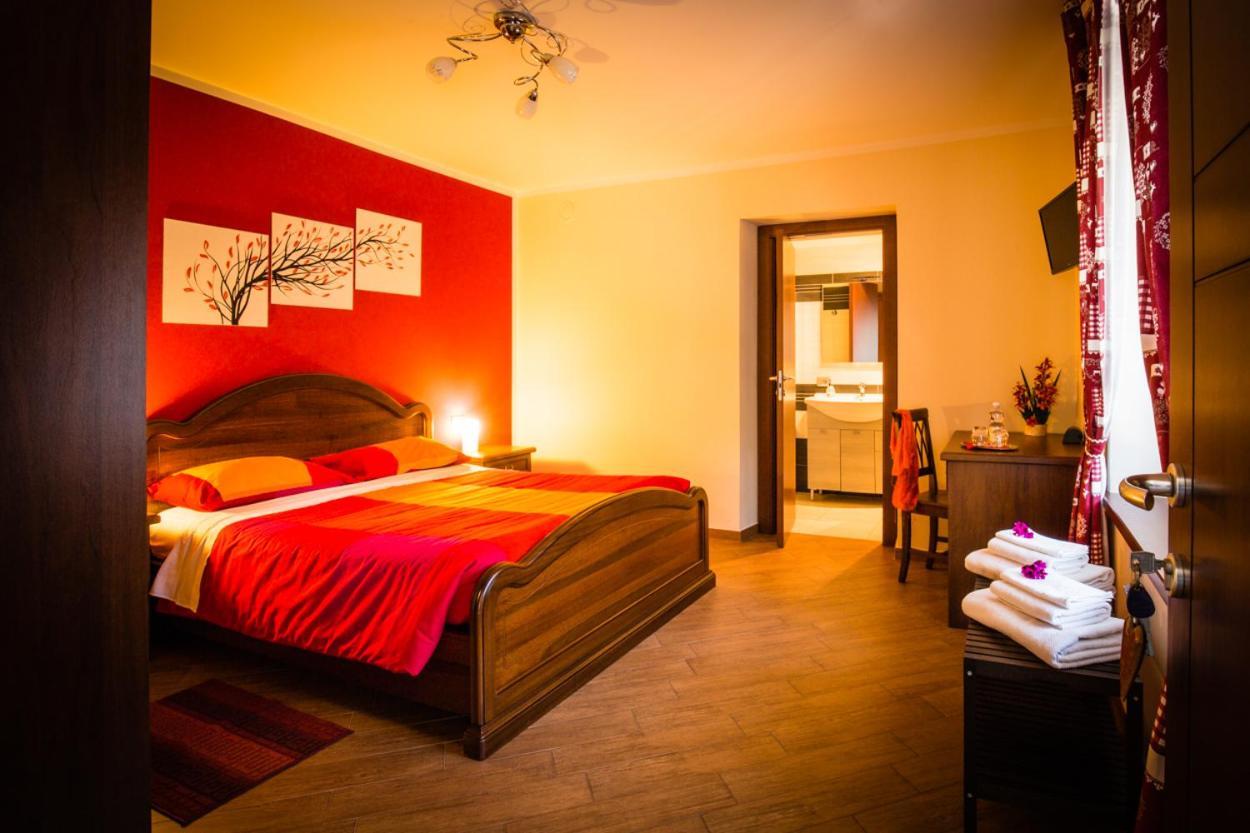 Mandoue Bed & Breakfast Pont-Saint-Martin Exterior photo